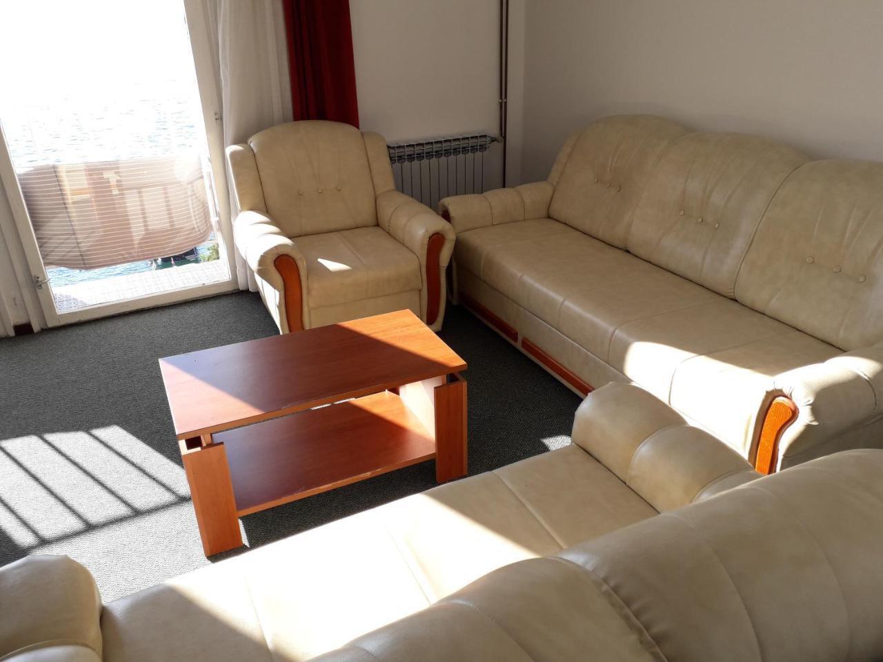 Apartments And Rooms Haludovo - Ribarsko Selo 말린스카 외부 사진